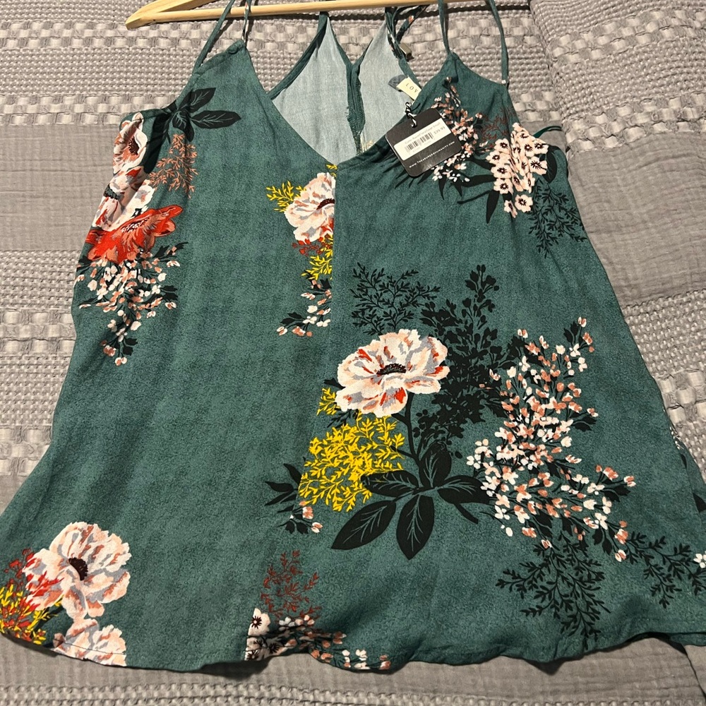 Love Stitch Green Asymmetrical Floral Camisole